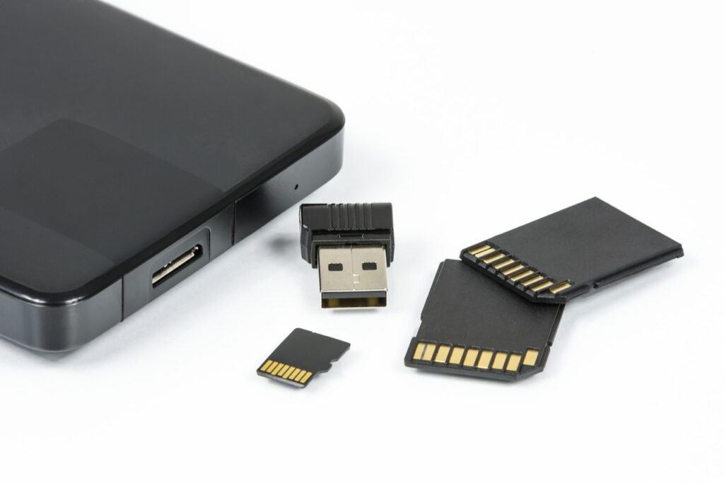 digital data carriers, flash memory, memory cards, computer accessories, photographer's equipment, memory card, electronics, pendrive, flash, high technologies, isolated, modern media, portable, usb memory, data carrier, memory, backup, archiving, usb, computer accessories, memory card, memory card, memory card, memory card, memory card, memory, backup, backup, backup, usb, usb, usb, usb